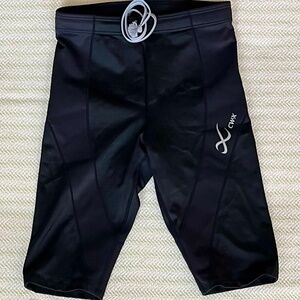 CW-X Compression Shorts Size Medium (Small to Medium)